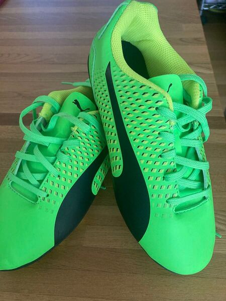 プーマ PUMA ジュニア サッカー スパイク 21.5㎝ 試し履きのみ