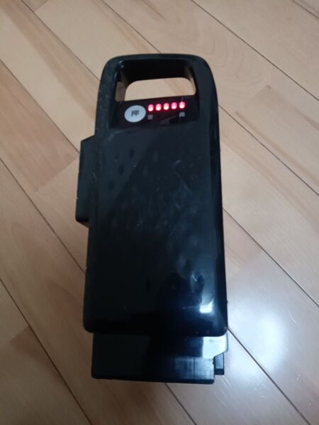 バッテリー