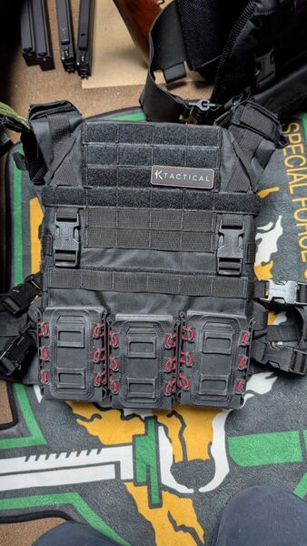 KTactical プレートキャリア 実物
