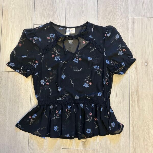 H&M 36サイズ ノースリーブブラウス 花柄 レース ペプラム 黒 ブラック EUR34