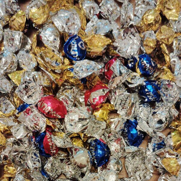 ★大量!カラフルで可愛いチョコ玉100個!!★