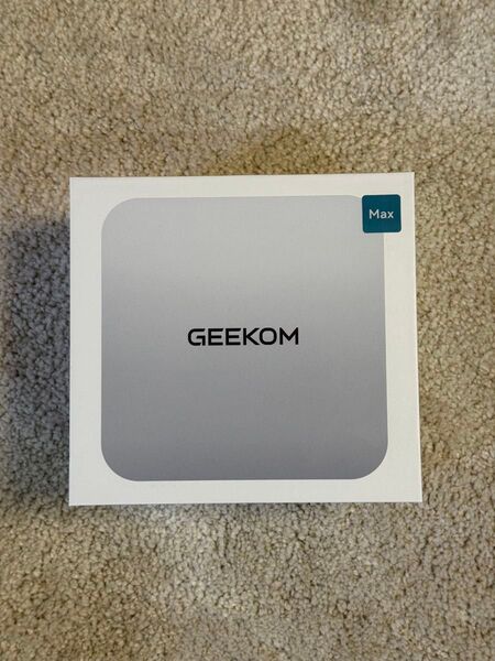 GEEKOM A8 Max (Ryzen 9 8945HS) ミニPC