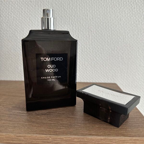 新品トムフォード ウード・ウッド オードパルファム 100ml TOM FORD OUD WOOD 香水