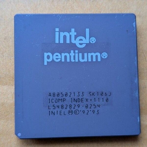 CPU Intel Pentium133 SL106J L