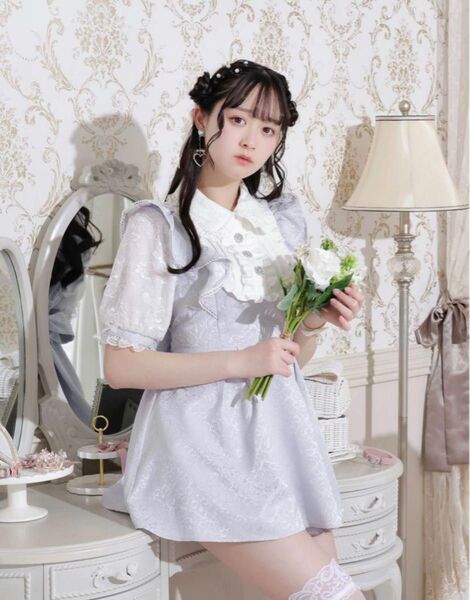 新品 NOEMIE お嬢さんジャガードパールラッフルセットアップ サックス 完売品