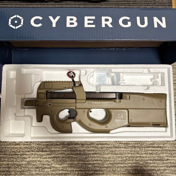 CYMA P90 電動ガン
