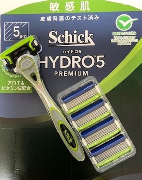 新品 未使用 替刃 シック Schick 5枚刃 ハイドロ5 プレミアム 敏感肌用 替刃4個 純正品 ホルダー付