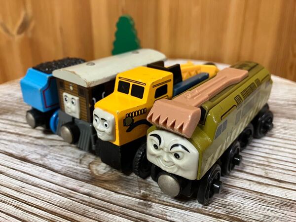 きかんしゃトーマス 木製トーマス ディーゼル トビー ブッチ まとめ売り 連結