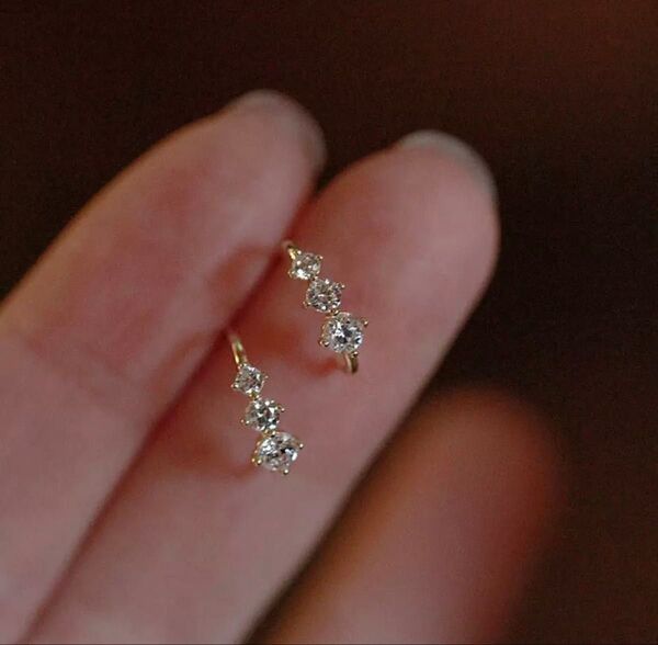 ピアス 3粒クリスタル ゴールド