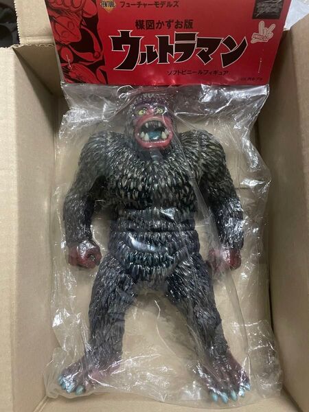 ウルトラマン 楳図かずお彩色指定バージョン「冷凍怪獣ギガス」 ソフビ