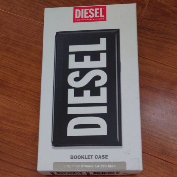 【新品・正規品】DIESEL Booklet Case for iPhone 14 Pro Max(ブラック/手帳型)