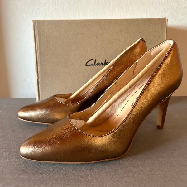 新品Clarks Laina Rae ライナライ ハイヒール パンプス 22cm