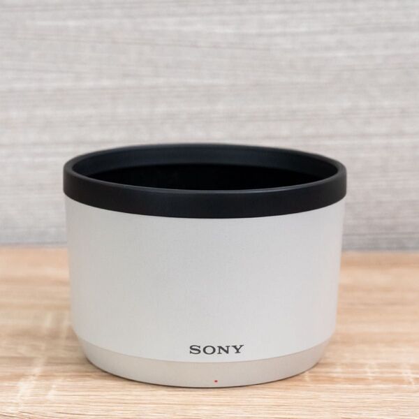 SONY FE70-200mm F2.8 GM OSS2 に付属のレンズフード ALC-SH167①