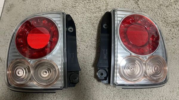 スズキ アルト ラパン ショコラ HE22S テールランプ LED