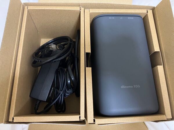 docomo home 5G HR01 ダークグレー