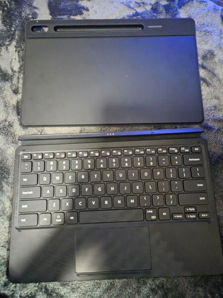 キーボード&カバーセット Galaxy tab s8+用