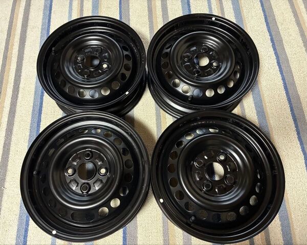 LA850S ムーヴキャンバス(ムーブキャンバス) 純正ホイール ※2本1組ホイールキャップ付き