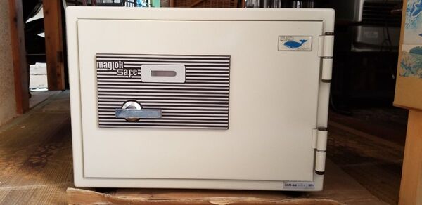 エーコー 耐火金庫 マグロック式 キー付きSSM-4N