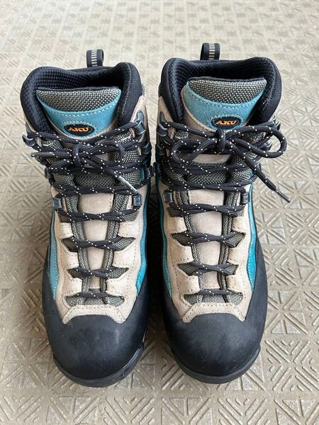 AKU 登山靴 防水性 レディースUS6.5インチ(23.5センチ)ハイキング