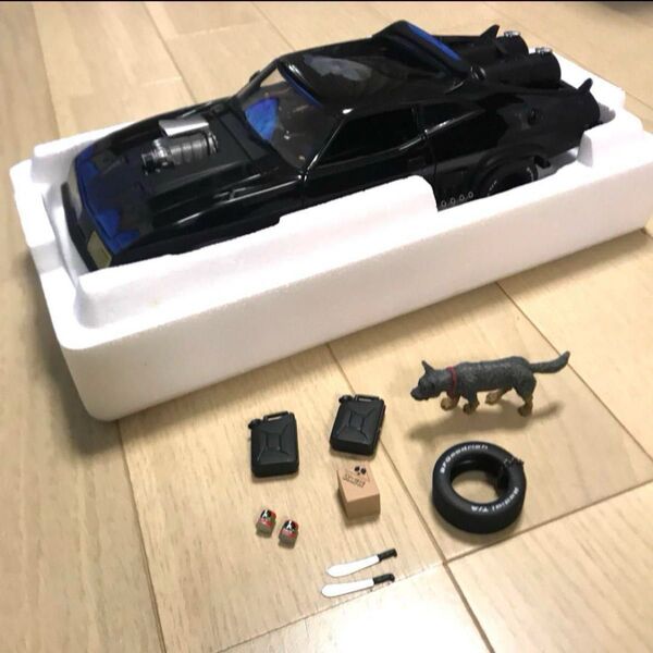 【希少】マッドマックス T7-397 オートアート インターセプター マッドマックス2 ザ・ロードウォリアーズ AUTOart