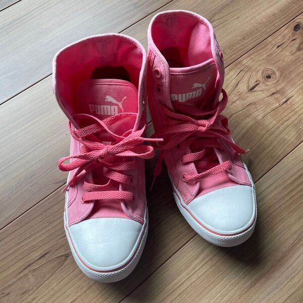 PUMA ハイカットスニーカー ピンク