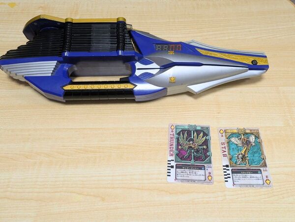 仮面ライダーブレイド dx 醒剣ブレイラウザー ラウズカードセット ジャンク