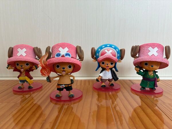 ONE PIECE まねっこチョッパーフィギュア 4体セット