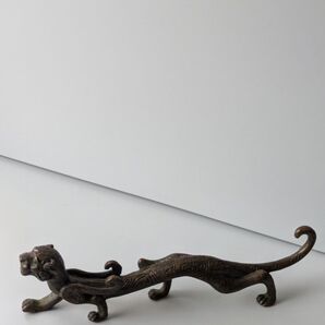 銅虎の筆置き銅製 文鎮 置物 工芸品