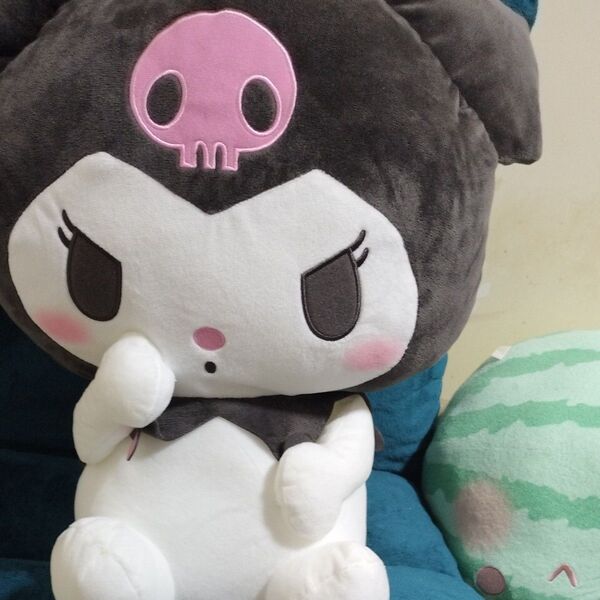 クロミ ぬいぐるみ 特大サイズ