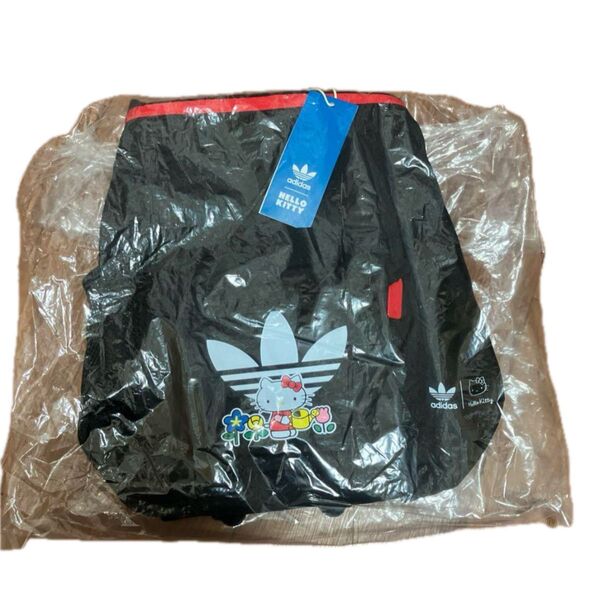 adidas ハローキティコラボ リュック