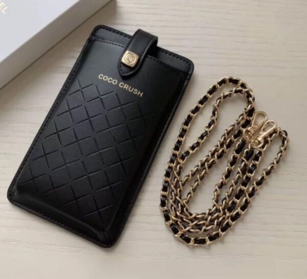 新品未使用 CHANEL ココクラッシュvip限定ノベルティ ポーチ