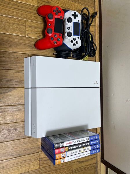 SONY PS4 プレイステーション4 本体 CUH-1100A 1TB グラセフ 等ソフト4本 コントローラー 2個