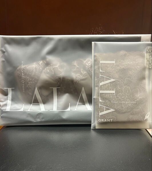 グラントイーワンズ LALA ブラジャー&ショーツセット