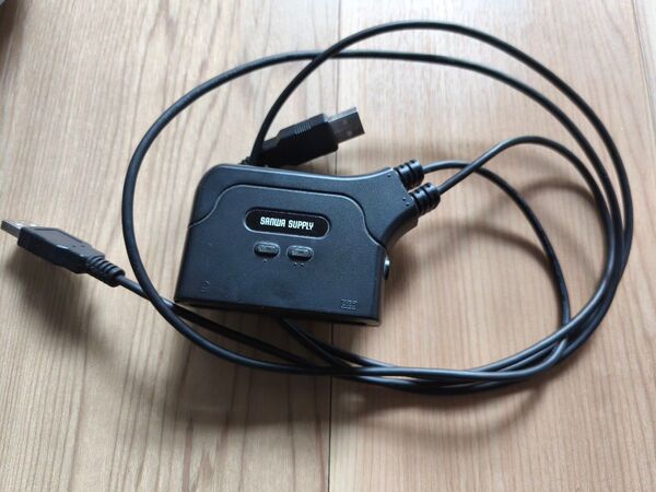 サンワダイレクト KVMスイッチ マウス キーボード 切り替え Mac/Windows対応 USB切替器 400-SW032