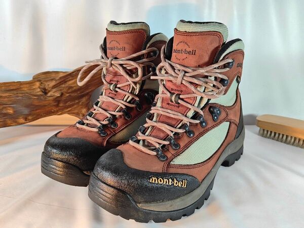 【極美品】mont-bell 高級登山靴 タイオガブーツ 防水ゴアテックス正規品