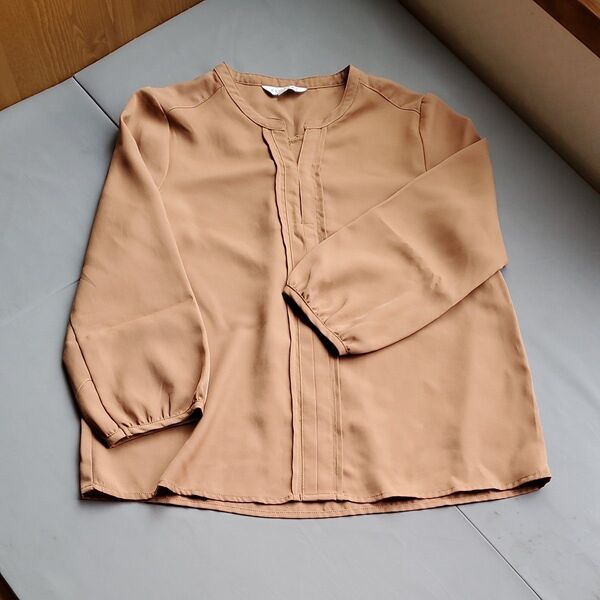 ブラウス
