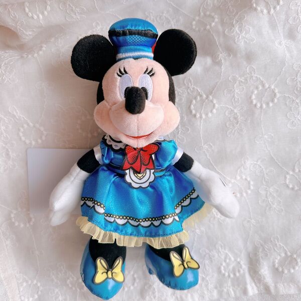 本日発送 匿名 新品タグ付き ミニー ぬいぐるみバッジ パルパルーザ ディズニー