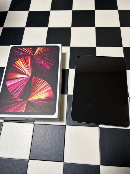 【極美品】iPad Pro 11インチ 256GB 2021年M1チップ バッテリー100%