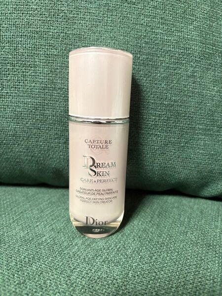 Dior カプチュール トータル ドリームスキン ケア&パーフェクト