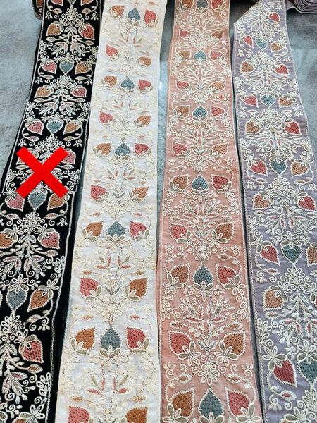 インド刺繍リボン お好きなリボン1m 4色あり ハンドメイド 手芸 ポーチ バッグ アクセサリー