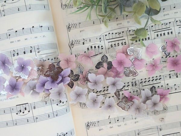 NO.17 Loidesign 台湾 銀箔押しマスキングテープ(PET) 「紫陽花の花びら」1ループ