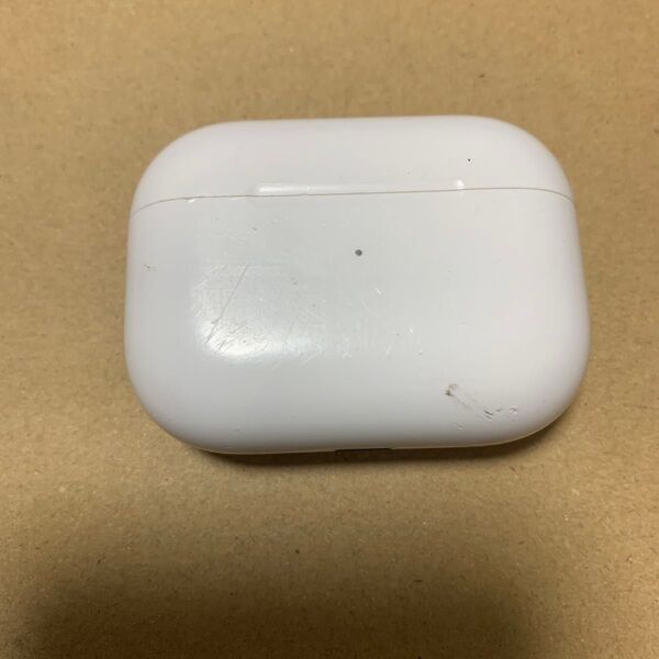 Apple AirPods Pro 第二世代 lightning 充電ケース