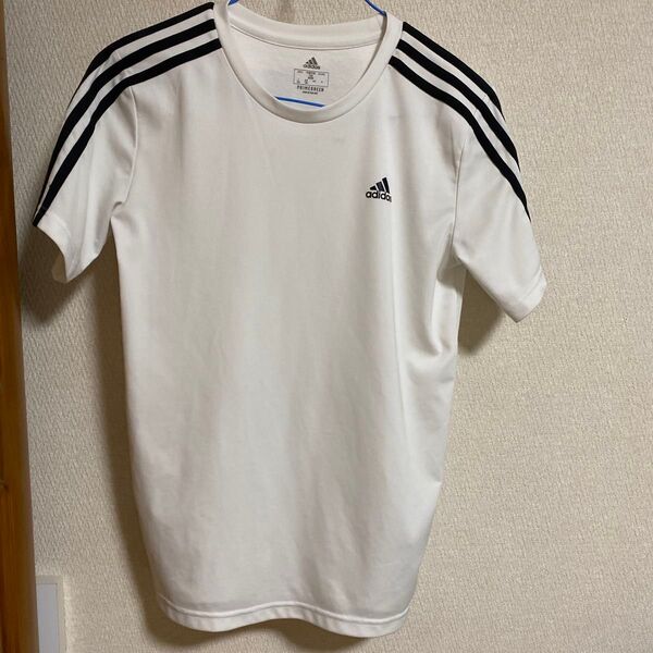 adidas Tシャツ