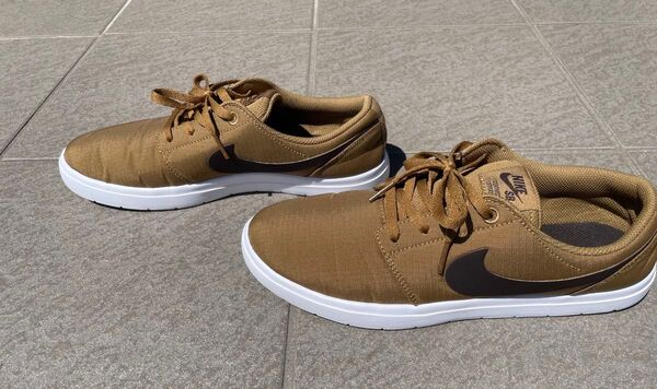 NIKEスニーカー