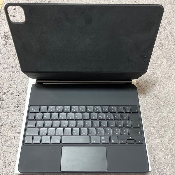 Magic Keyboard 12.9インチ iPad MXQU2J/A
