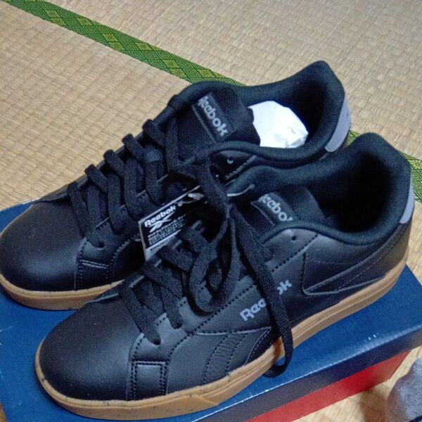 Reebok スニーカー 黒