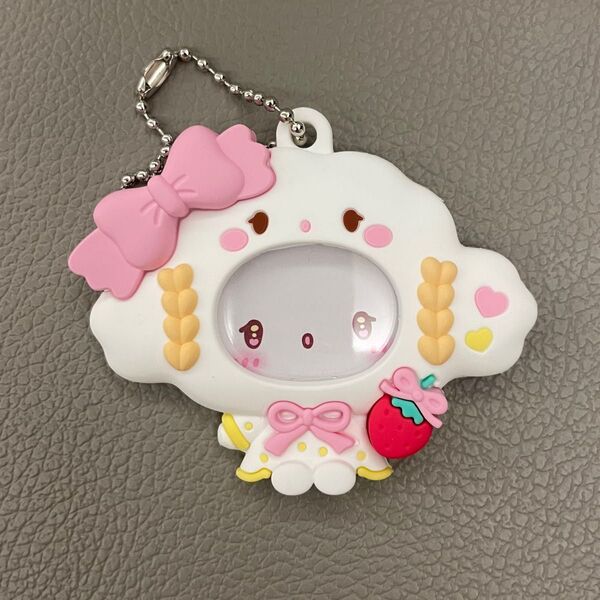 いちご新聞50周年記念フォトバッジ付きマスコット こぎみゅん サンリオキャラクターズ サンリオ キーホルダー