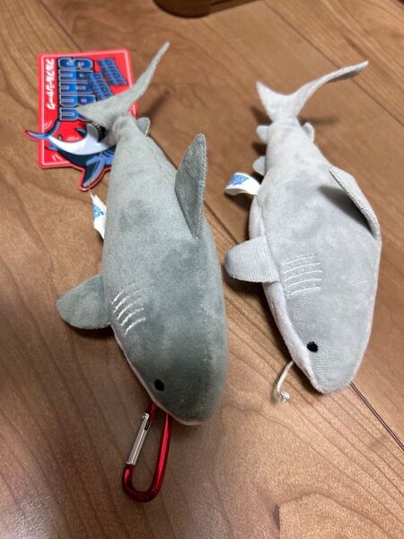 ぶるぶるシャークver.2 ぬいぐるみ マスコット グレー2個