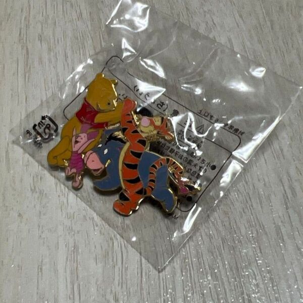 くまのプーさん ディズニー ピンバッジ