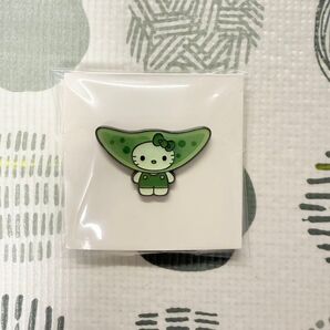 【新品】大阪万博 日本館 ピンバッジ キティ ミカヅキモ